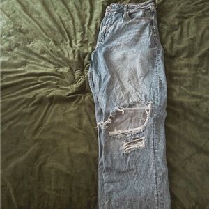 American Eagle Mom Jean | Blown out blue